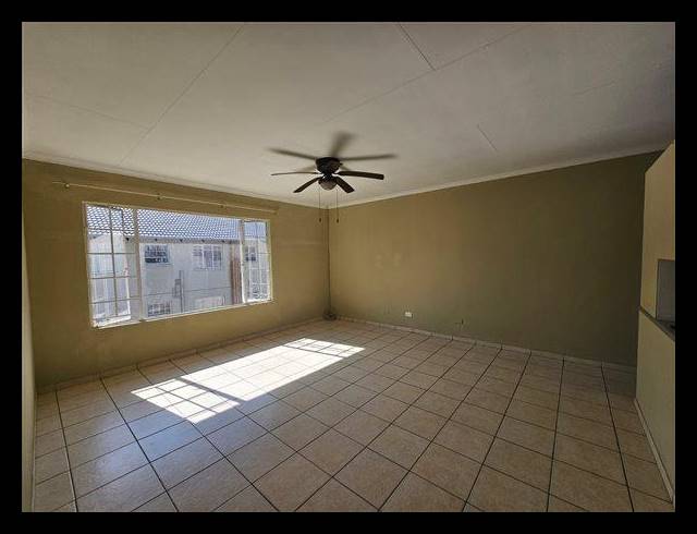 3 BEDROOM APARTMENT FOR SALE IN BOKSBURG WEST